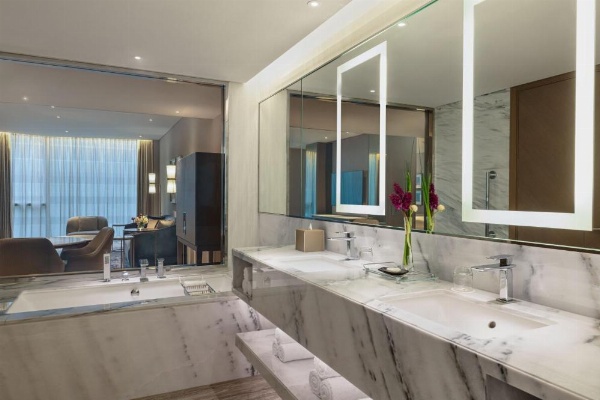 The St. Regis Kuwait image 21